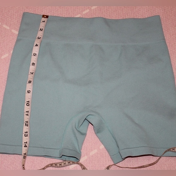 Women’s High Rise Seamless Bike Shorts Wild Fable XL Excellent Condition - Picture 7 of 8